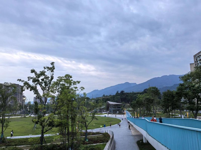 雅安楼盘市场动态：把握城市发展脉搏